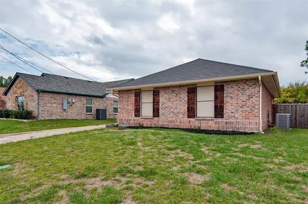 Rowlett, TX 75088,7608 Catamaran Road