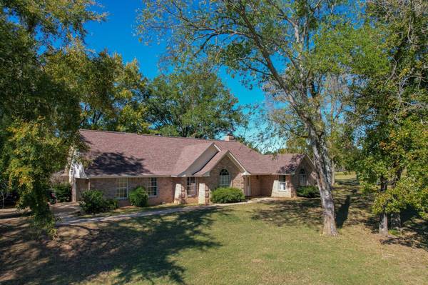 1040 County Road Se 4235, Mount Vernon, TX 75457