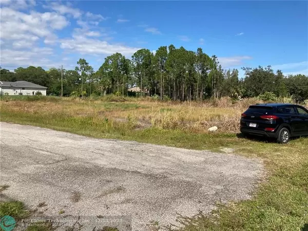 Loxahatchee, FL 33470,17777 N 75th place