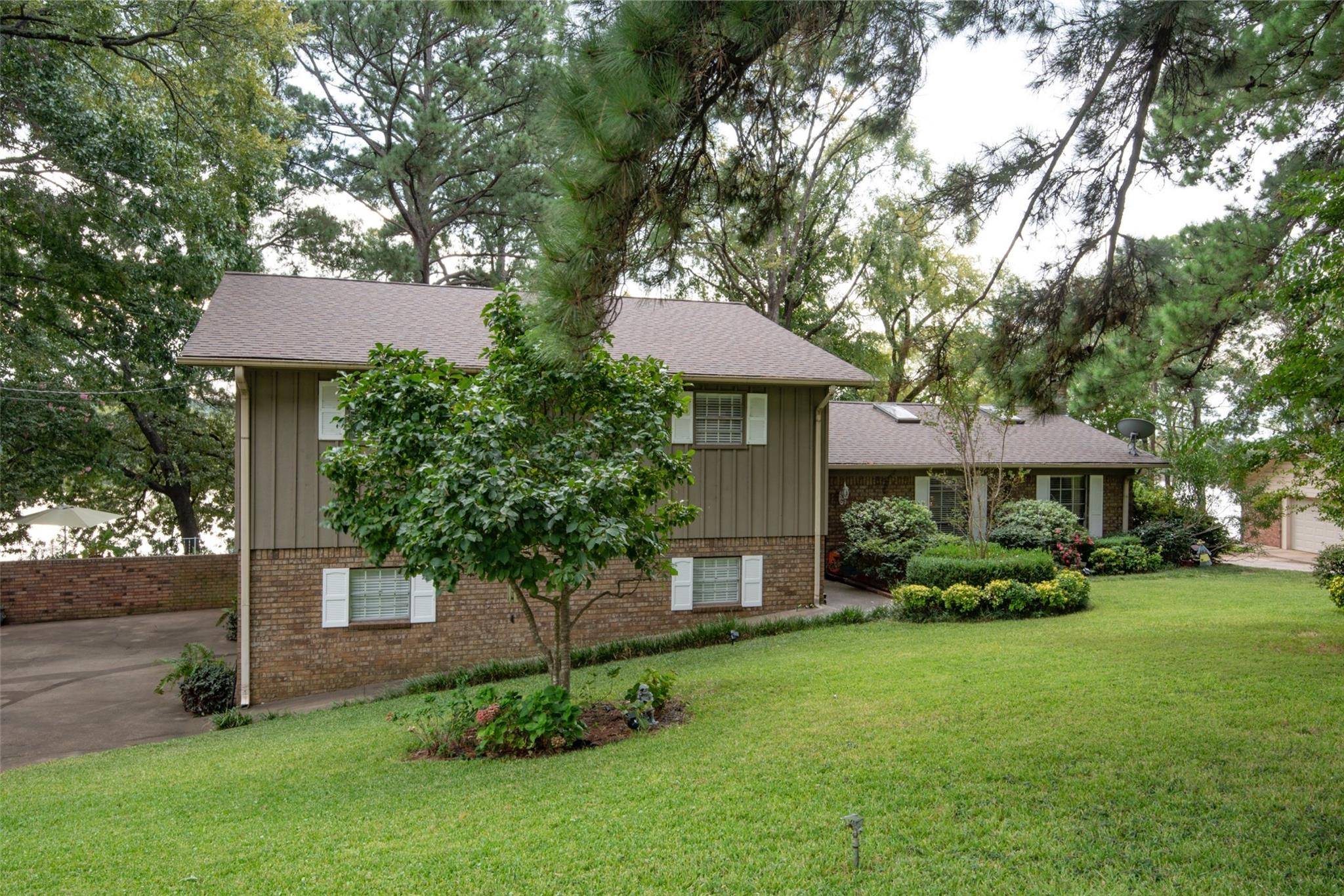4121 Lake Shore Drive, Lone Star, TX 75568