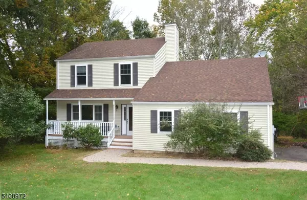 12 Fox Run Rd, Glen Gardner Boro, NJ 08826