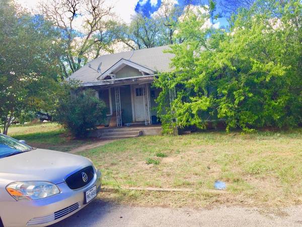 1909 Avenue J, Brownwood, TX 76801