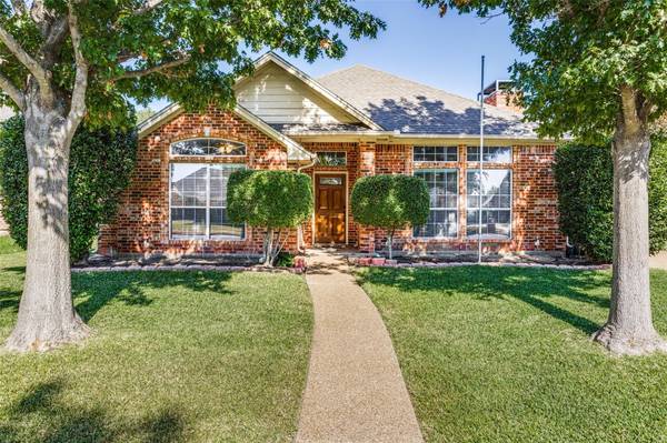 705 Mcmurry Drive, Waxahachie, TX 75165