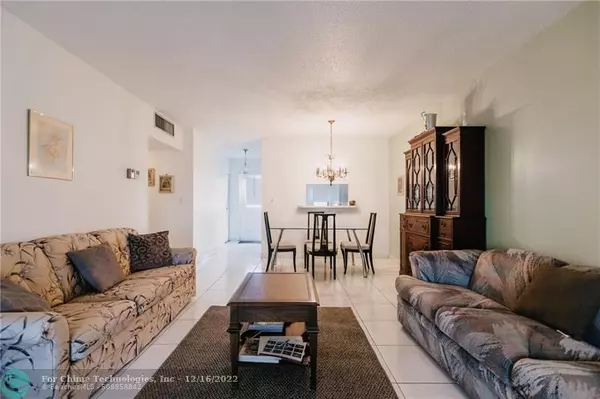 Lauderdale Lakes, FL 33313,5041 W Oakland Park Blvd  #303