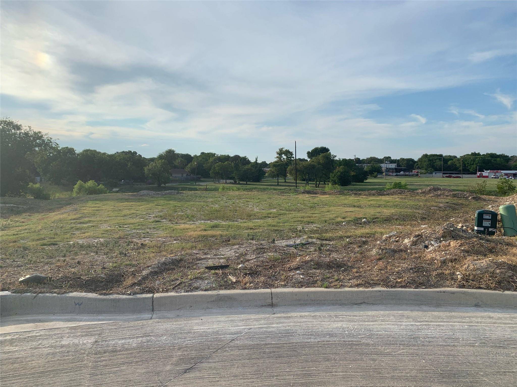 7924 Wilson Cliff Court, White Settlement, TX 76108