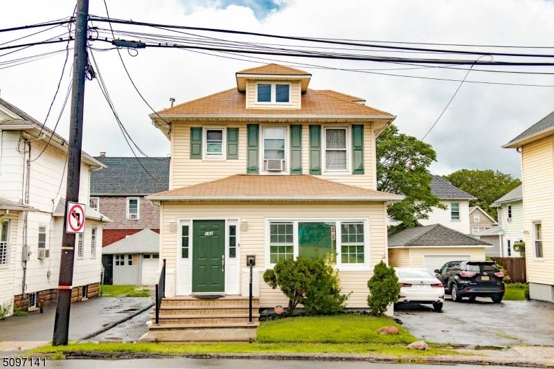 192 Hazel St, Clifton City, NJ 07011