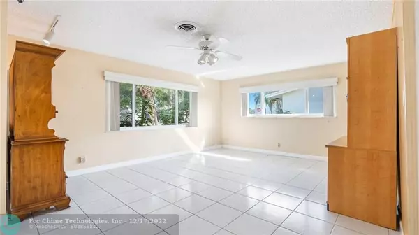 Deerfield Beach, FL 33441,613 SE 8th Ave