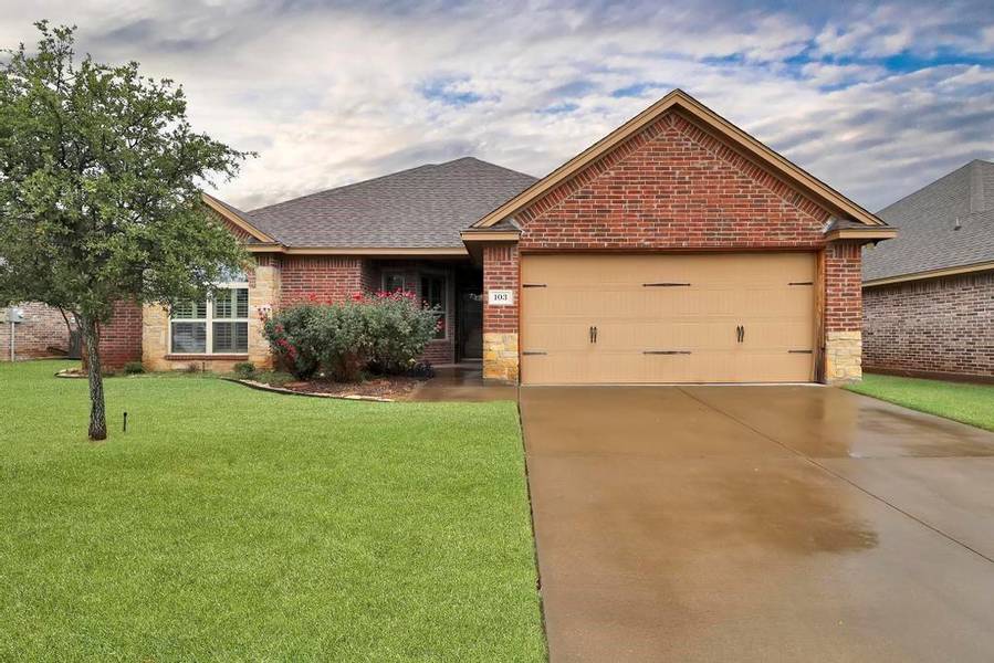 103 Donna Circle, Granbury, TX 76049