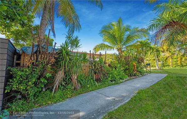 805 NE 7TH ST,  Hallandale Beach,  FL 33009