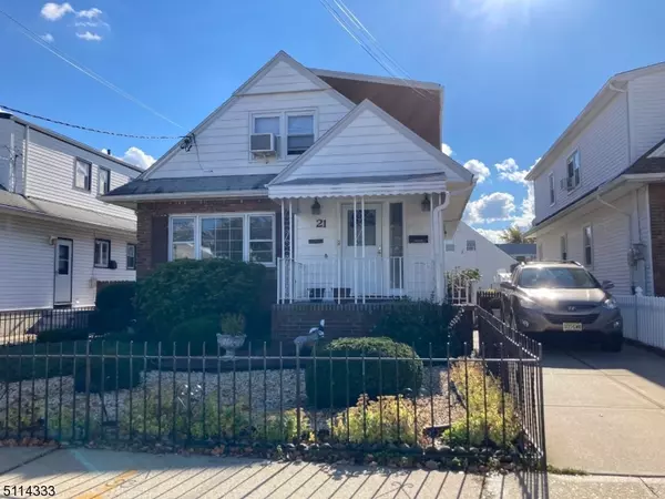 21 Mina Dr, Jersey City, NJ 07305