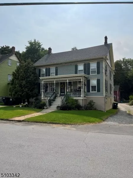 35 Main St, Califon Boro, NJ 07830