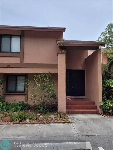 38 Chestnut Cir  #38, Hollywood, FL 33026