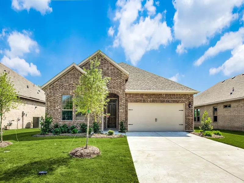 901 Little Gull Drive, Forney, TX 75126