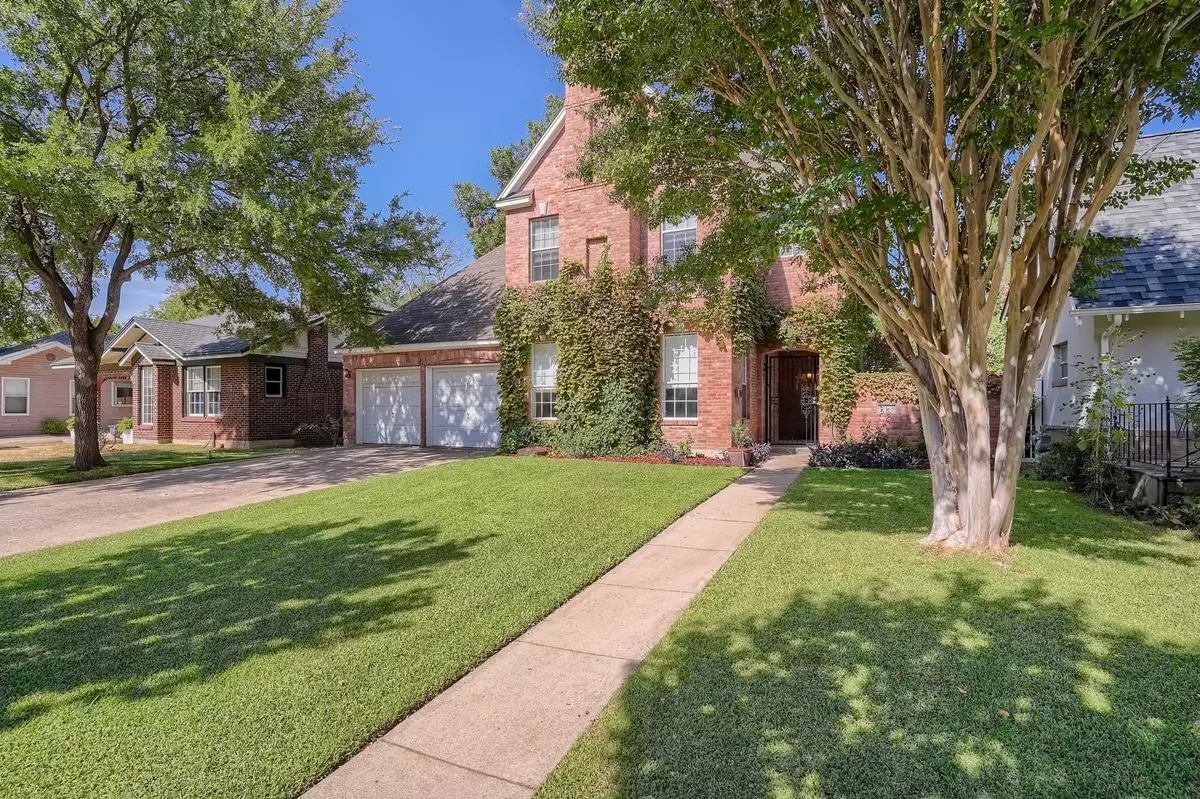 Fort Worth, TX 76110,1216 Buck Avenue