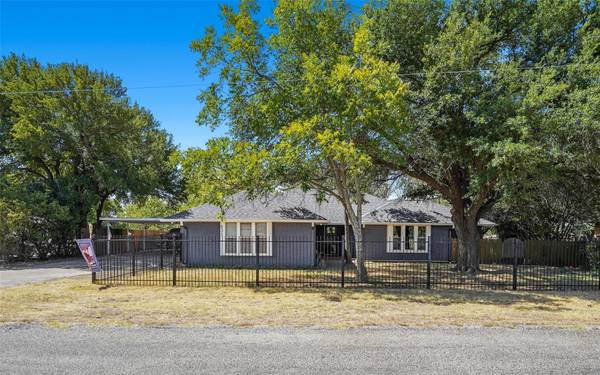 832 Castlemount Street, Willow Park, TX 76087