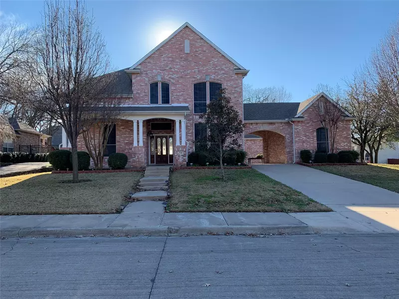 708 Finch Court, Crowley, TX 76036