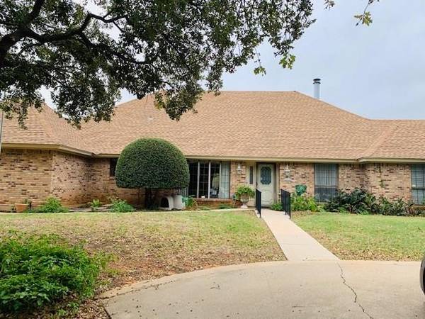 3045 Freeman Lane, Crowley, TX 76036