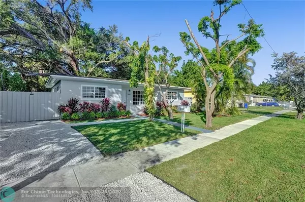 North Miami Beach, FL 33162,551 NE 173rd St