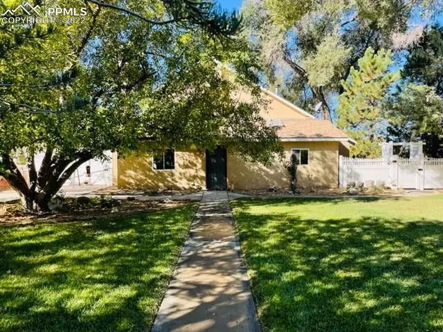 423 Olive ST, Pueblo, CO 81005