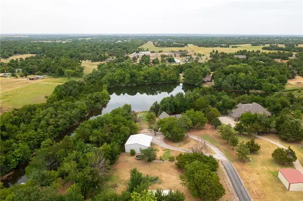 928 Timber Crossing, Blanchard, OK 73010