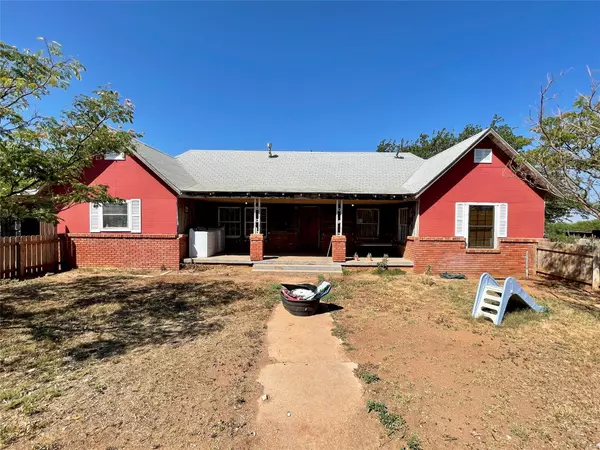 510 County Road 129, Trent, TX 79561