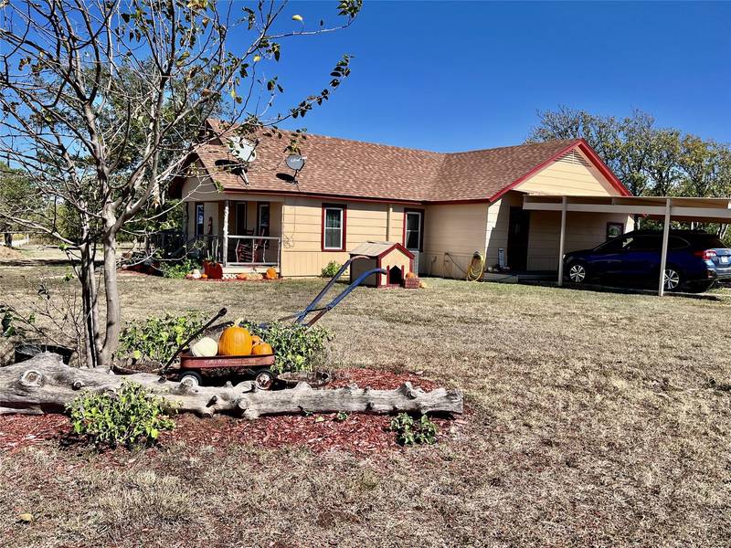 967 County Road 459, Saint Jo, TX 76265