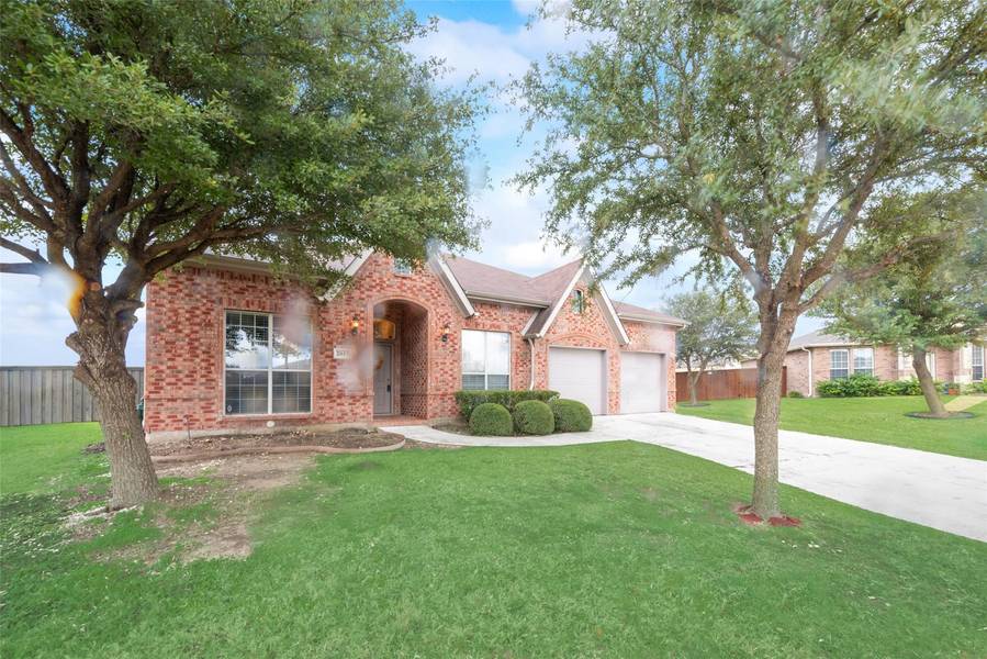 2017 Songbird Drive, Forney, TX 75126