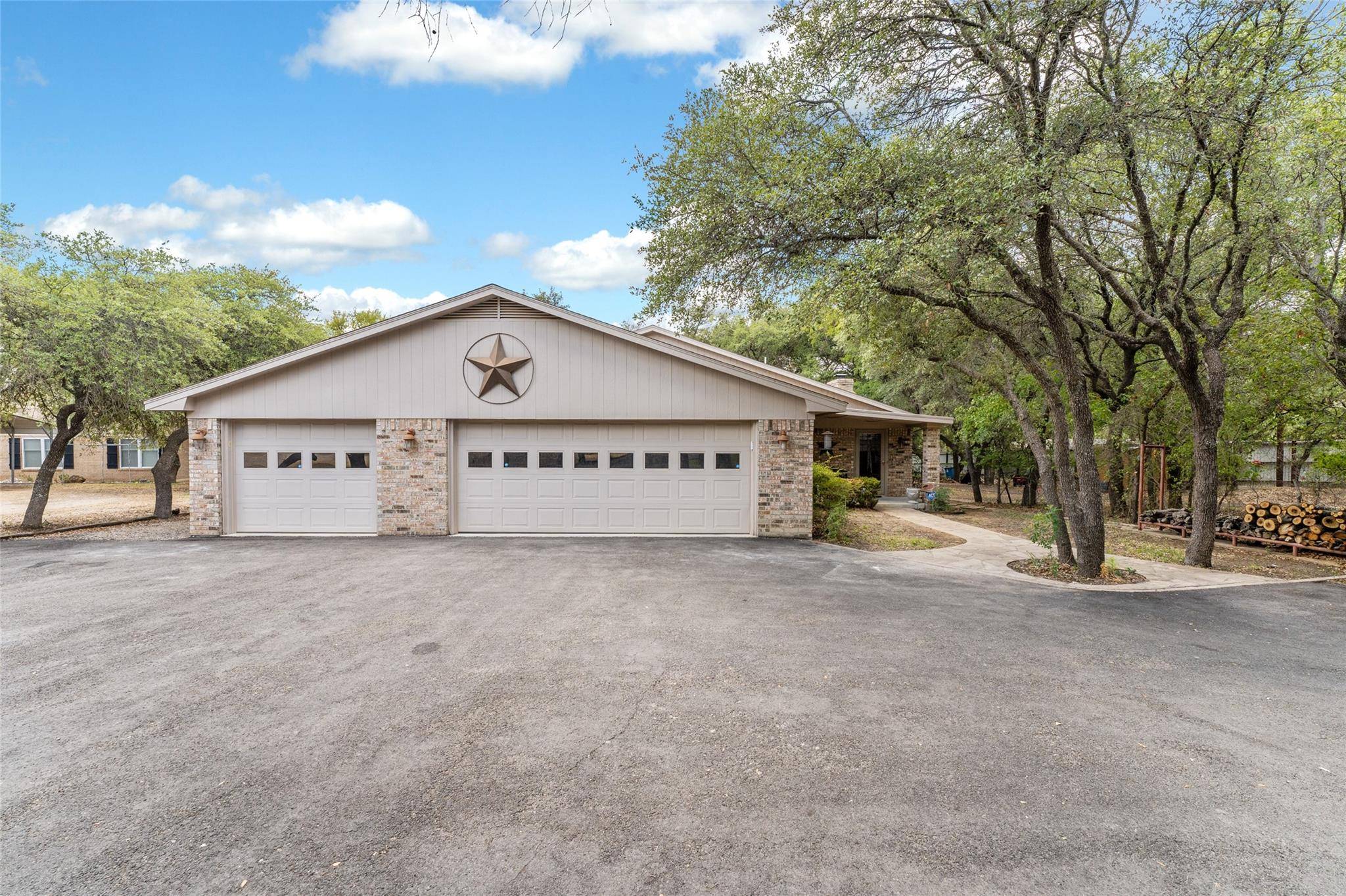 Brownwood, TX 76801,111 cove cir