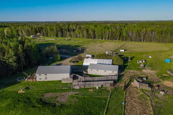 Rural Clearwater County, AB T4T 2A2,37B Country Meadows DR