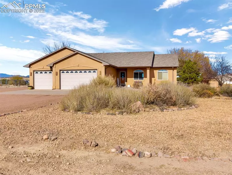 1117 W Meadowmoor DR, Pueblo West, CO 81007