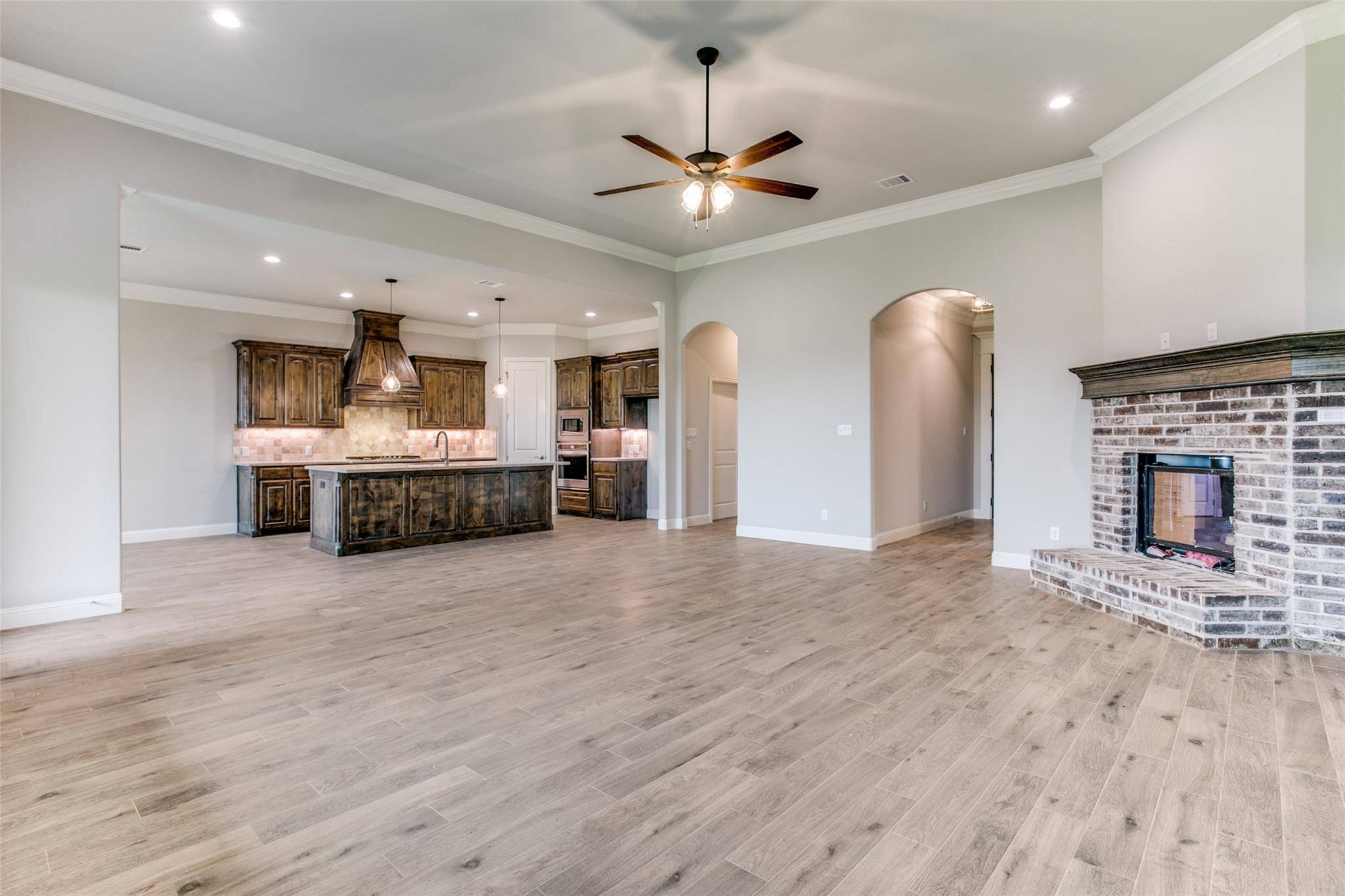 11616 Caracal Drive, Godley, TX 76044