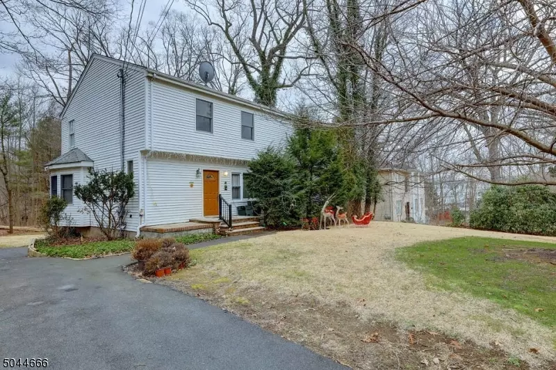 792 Sunset Ter, Franklin Lakes Boro, NJ 07417