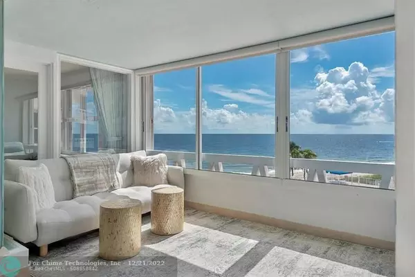 Lauderdale By The Sea, FL 33308,3900 N Ocean Dr  #4F