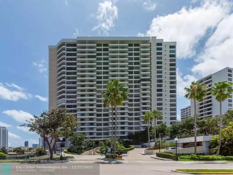 Hallandale Beach, FL 33009,2500 Parkview Dr  #812