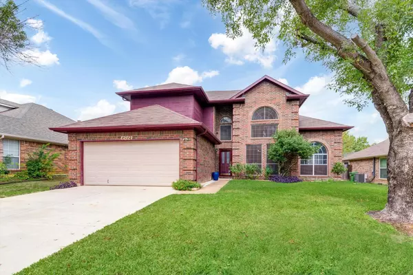 6821 Old Mill Road, North Richland Hills, TX 76182