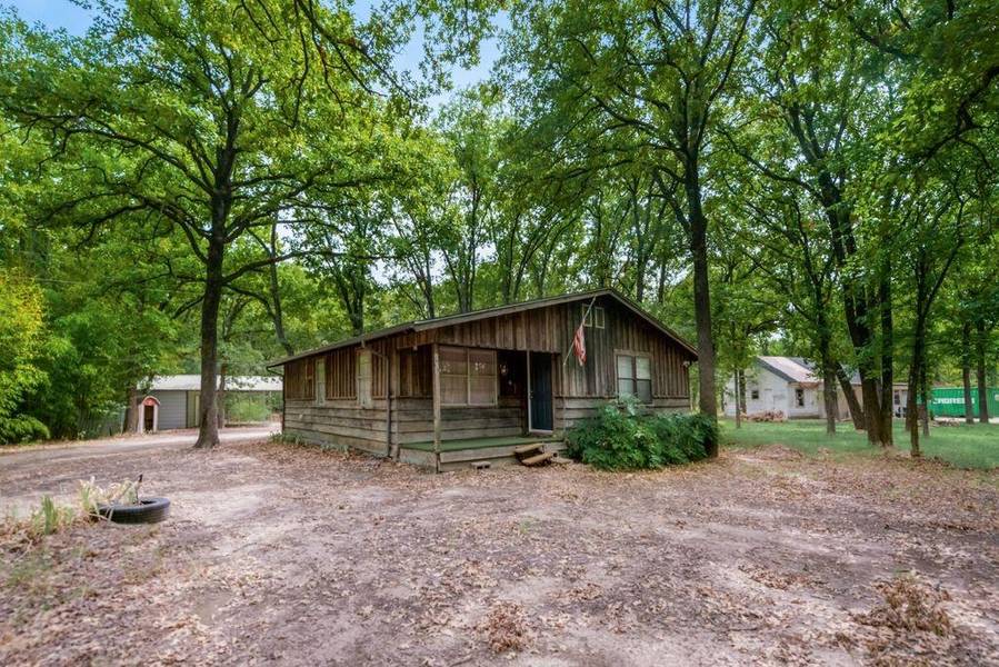 1913 Lone Eagle Drive, West Tawakoni, TX 75474