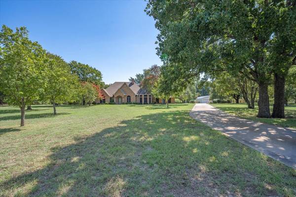 9050 Karen Lane, Terrell, TX 75160