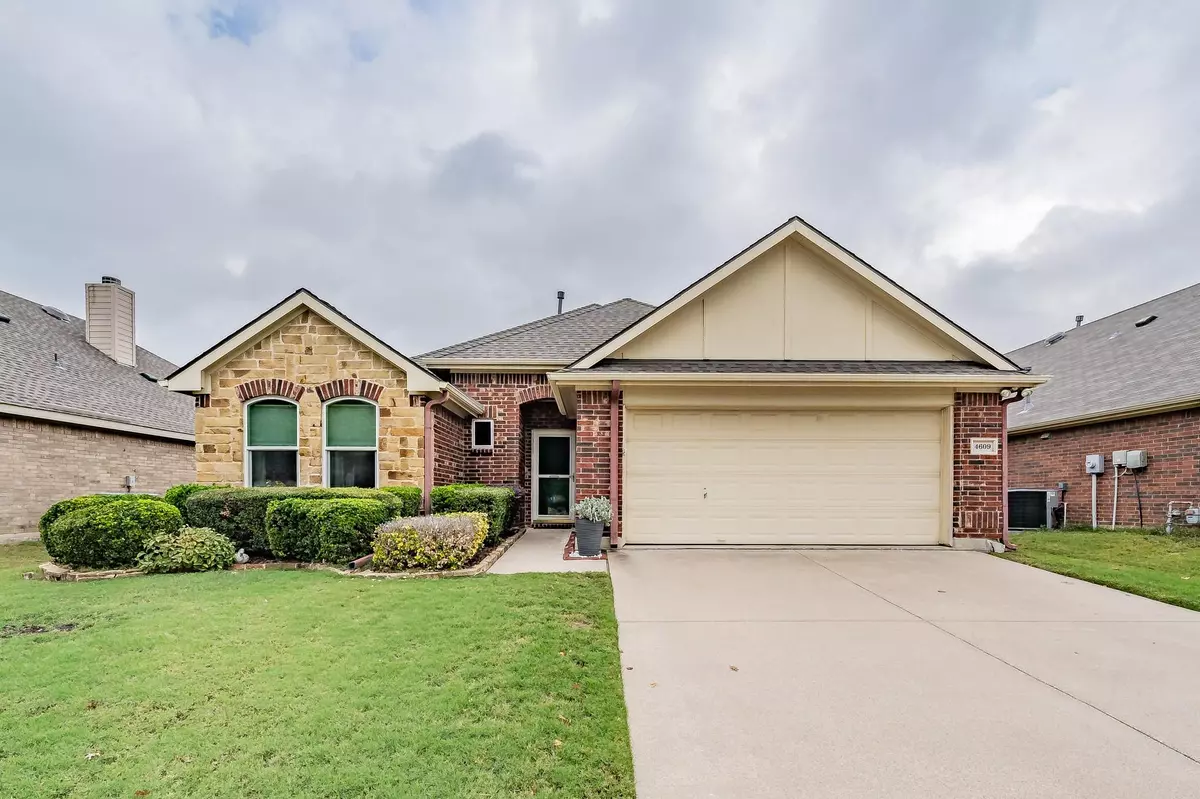 Fort Worth, TX 76244,4609 Wolf Ridge Way