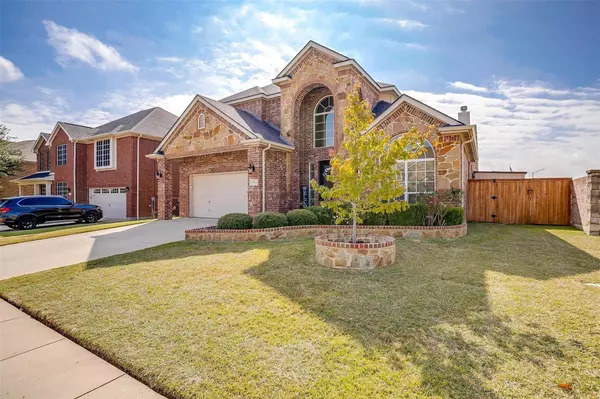 Burleson, TX 76028,932 Yucca Court