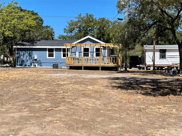 162 County Road 1768, Clifton, TX 76634