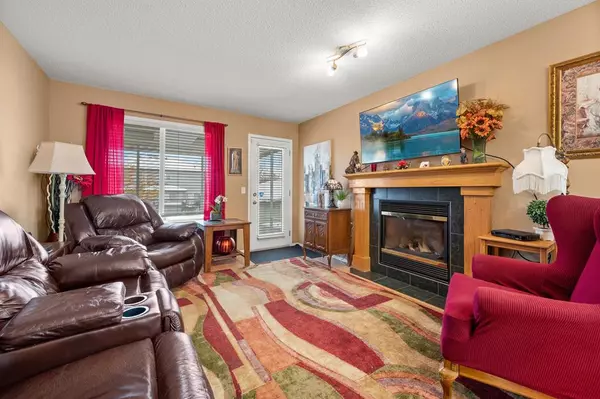 Airdrie, AB T4B 2Y2,430 Stonegate WAY NW