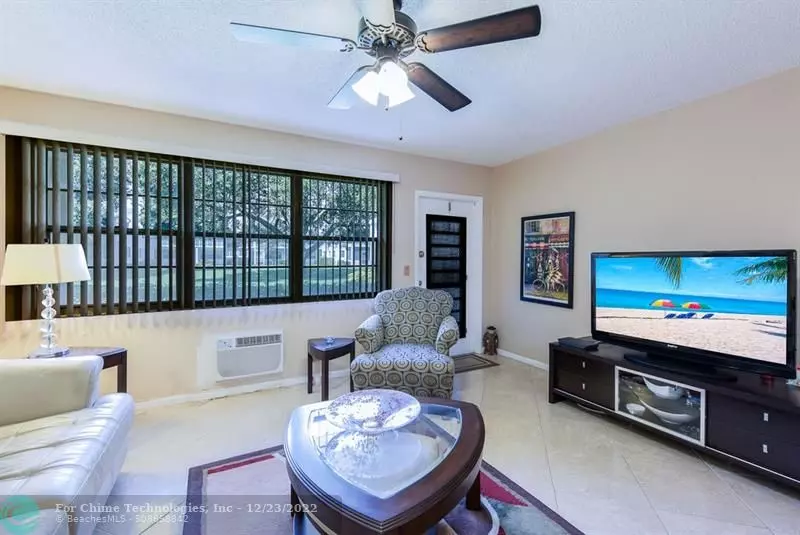 Deerfield Beach, FL 33442,351 Oakridge T  #351