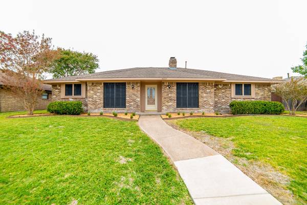 4005 Cheyenne Drive, Rowlett, TX 75088