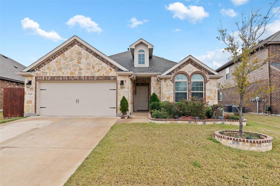 11228 Blaze Street, Aubrey, TX 76227