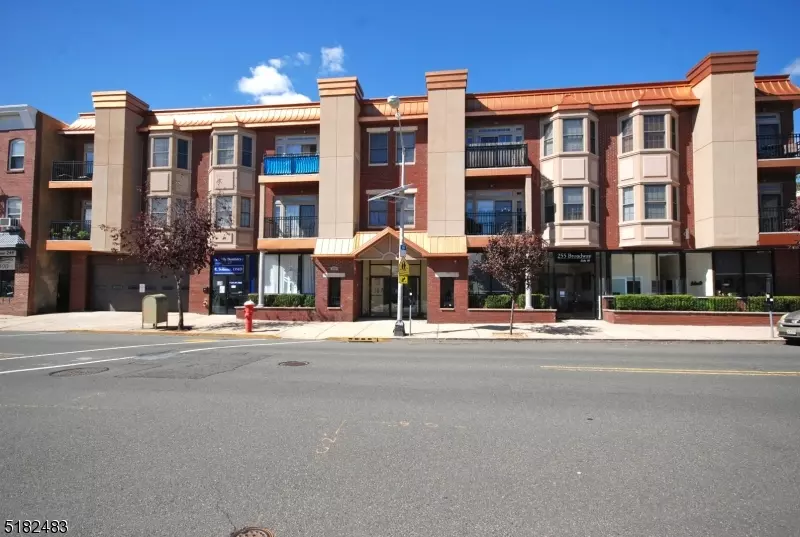 255 Broadway #202, Bayonne City, NJ 07002