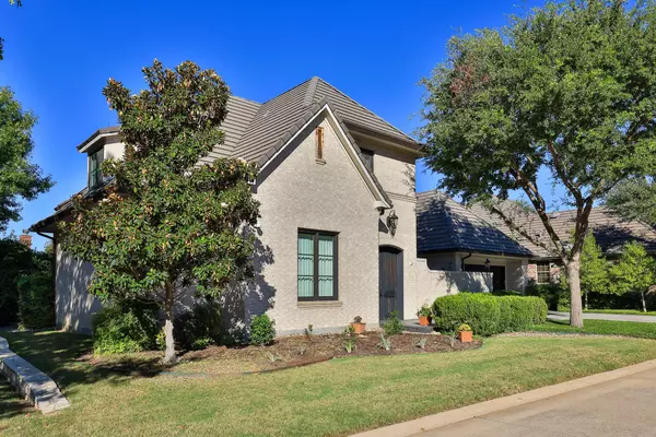 Fort Worth, TX 76132,6720 Desert Highlands Drive