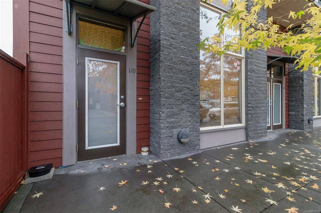Nanaimo, BC V9R 2X9,555 Franklyn St #119
