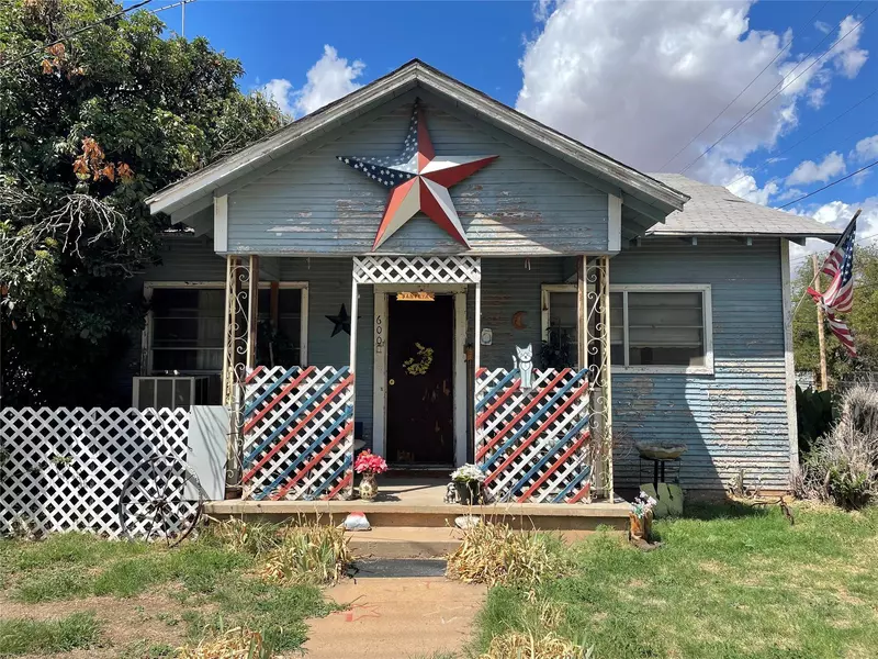 600 W Dale Street, Winters, TX 79567