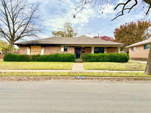 3902 Douglas Drive, Garland, TX 75041