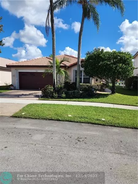 541 SW 181st Ave, Pembroke Pines, FL 33029